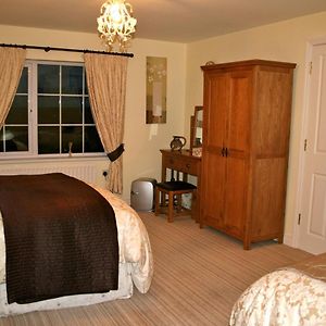 Triple Room Private Bathroom
